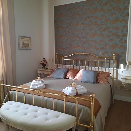 Messer Niccolo - Apartment In Florenz Exterior foto