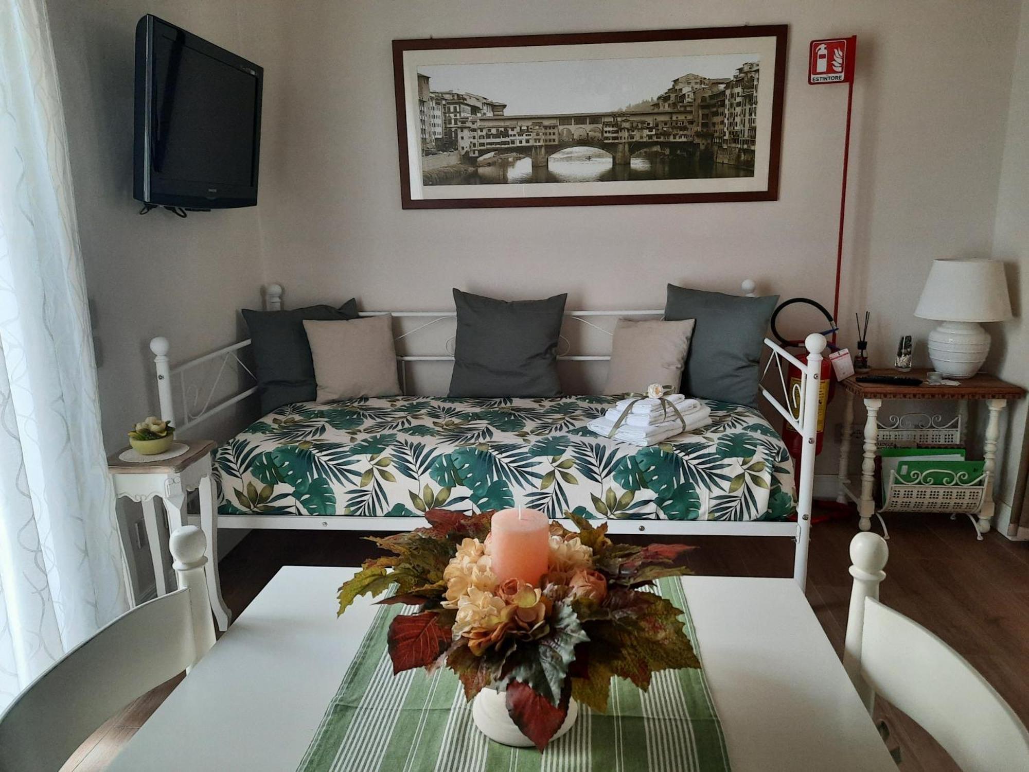 Messer Niccolo - Apartment In Florenz Exterior foto